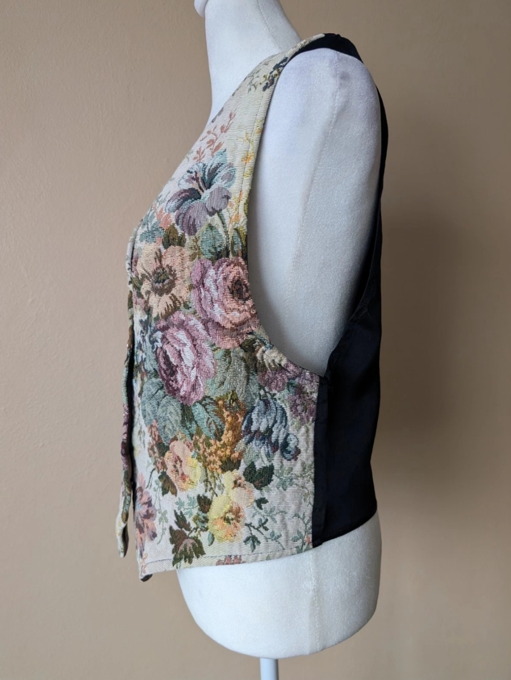 Vintage Huntington Ridge Floral Tapestry Vest Women’s M 12-14 V-Neck Gold Button - Picture 4 of 16
